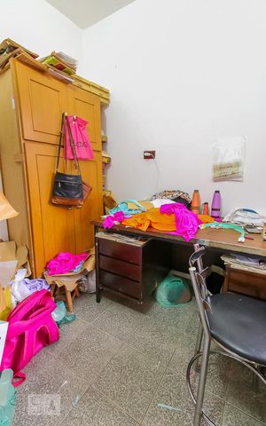 Casa à venda com 140m², 4 quartos e 2 vagas Casa à venda com 140m², 4 quartos e 2 vagasQuarto de Serviço