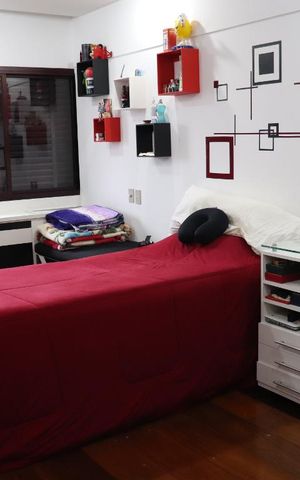 Apartamento à venda com 230m², 3 quartos e 3 vagasDormitório 2