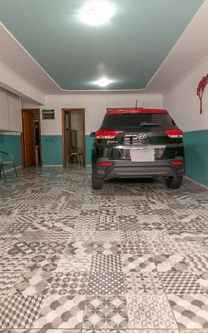Casa à venda com 195m², 3 quartos e 3 vagasGaragem