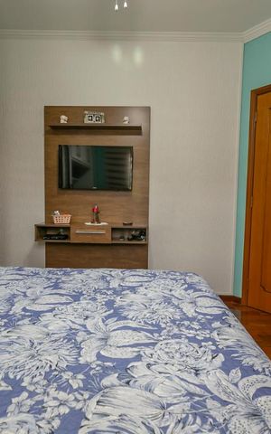 Casa à venda com 195m², 3 quartos e 3 vagasSuíte 2