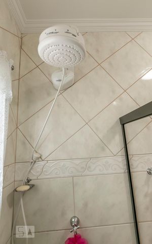 Casa à venda com 195m², 3 quartos e 3 vagasBanheiro da Suíte 2