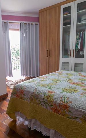 Casa à venda com 195m², 3 quartos e 3 vagasSuíte 1