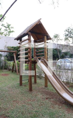 Apartamento à venda com 42m², 2 quartos e sem vagaÁrea comum - Playground