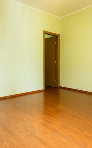 Casa à venda com 70m², 2 quartos e 1 vaga Casa à venda com 70m², 2 quartos e 1 vagaSala