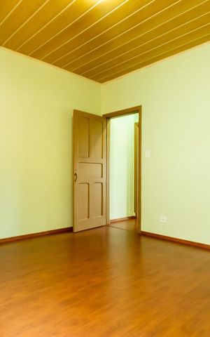 Casa à venda com 70m², 2 quartos e 1 vaga Casa à venda com 70m², 2 quartos e 1 vagaQuarto 1