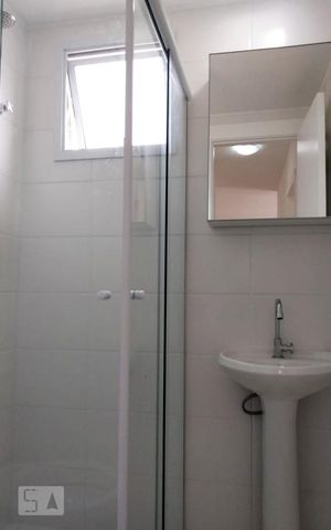 Apartamento para alugar com 48m², 2 quartos e 1 vaga Apartamento para alugar com 48m², 2 quartos e 1 vagaBanheiro
