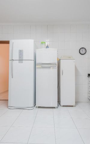 Casa à venda com 200m², 3 quartos e 2 vagas Casa à venda com 200m², 3 quartos e 2 vagasCozinha