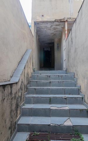 Studio à venda com 18m², 1 quarto e sem vaga Studio à venda com 18m², 1 quarto e sem vagaEscada