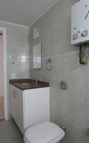 Apartamento à venda com 92m², 2 quartos e 1 vagaBanheiro Social