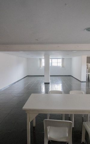 Apartamento para alugar com 63m², 2 quartos e 1 vaga Apartamento para alugar com 63m², 2 quartos e 1 vagaÁrea comum - Salão de festas