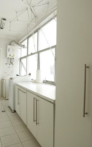 Apartamento à venda com 240m², 3 quartos e 2 vagasArea de Serviços