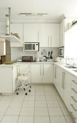 Apartamento à venda com 240m², 3 quartos e 2 vagasCozinha