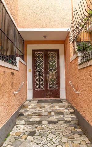 Apartamento à venda com 95m², 3 quartos e sem vaga Apartamento à venda com 95m², 3 quartos e sem vagaEntrada