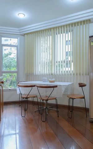 Apartamento à venda com 198m², 3 quartos e 3 vagasCopa