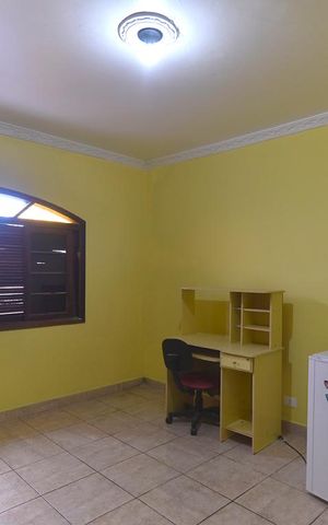Casa à venda com 200m², 4 quartos e 1 vagaQuarto 1