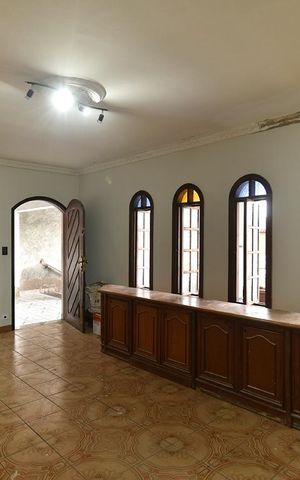 Casa à venda com 200m², 4 quartos e 1 vagaSala