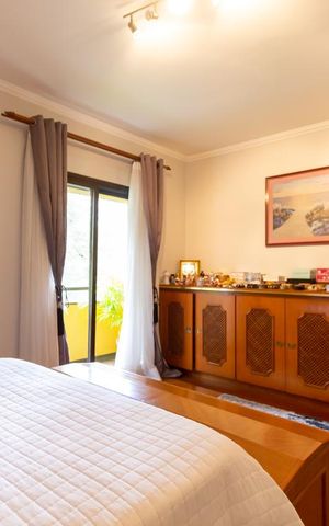 Apartamento à venda com 360m², 4 quartos e 5 vagas Apartamento à venda com 360m², 4 quartos e 5 vagasSuíte 1