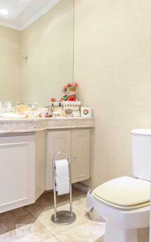 Apartamento à venda com 169m², 4 quartos e 1 vagaBanheiro 3