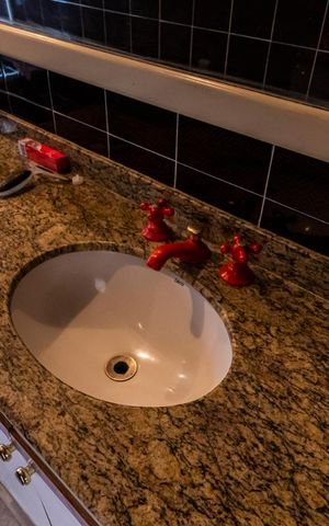 Casa à venda com 337m², 3 quartos e 2 vagas2o. Andar - Banheiro da Suíte 3