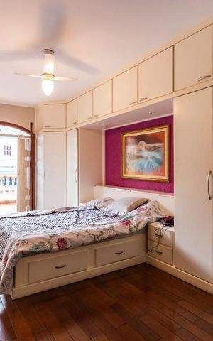 Casa à venda com 337m², 3 quartos e 2 vagas2o. Andar - Suíte 3