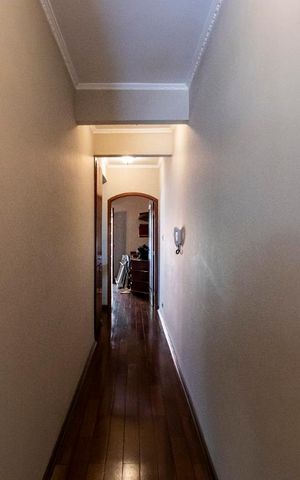 Casa à venda com 337m², 3 quartos e 2 vagas2o. Andar - Corredor