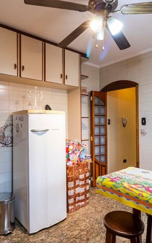 Casa à venda com 337m², 3 quartos e 2 vagas1o. Andar - Cozinha