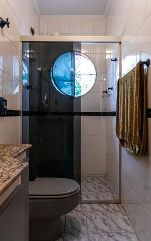 Casa à venda com 337m², 3 quartos e 2 vagas2o. Andar - Banheiro