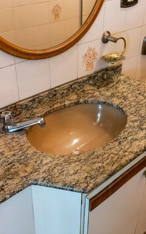 Casa à venda com 337m², 3 quartos e 2 vagas1o. Andar - Banheiro de serviço