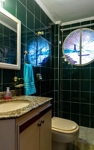 Casa à venda com 337m², 3 quartos e 2 vagas1o. Andar - Lavabo