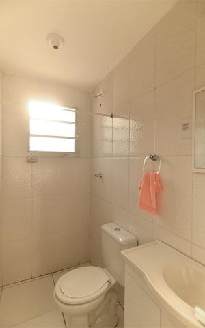 Casa à venda com 76m², 3 quartos e sem vagaBanheiro da suite