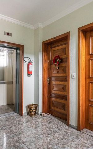 Apartamento à venda com 92m², 2 quartos e 1 vagaCorredor