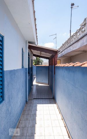 Casa à venda com 250m², 4 quartos e 2 vagasQuintal
