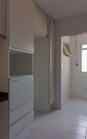 Apartamento à venda com 80m², 2 quartos e 2 vagasCozinha