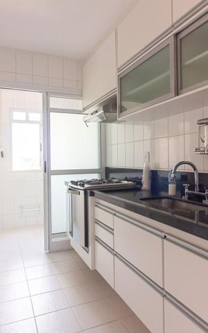 Apartamento à venda com 80m², 2 quartos e 2 vagasCozinha