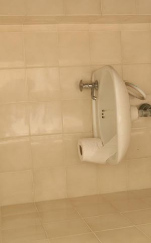 Apartamento para alugar com 75m², 2 quartos e 1 vagaBanheiro - Torneira Área comum - 