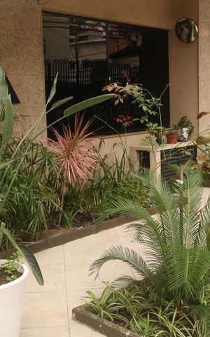 Apartamento para alugar com 75m², 2 quartos e 1 vagaFachada do bloco