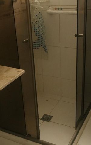 Apartamento para alugar com 75m², 2 quartos e 1 vagaDetalhe do Banheiro da Suite
