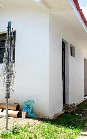 Casa à venda com 264m², 4 quartos e 2 vagas Casa à venda com 264m², 4 quartos e 2 vagasÁrea Externa
