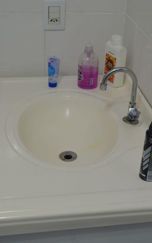 Apartamento à venda com 98m², 2 quartos e 1 vagaBanheiro - Torneira