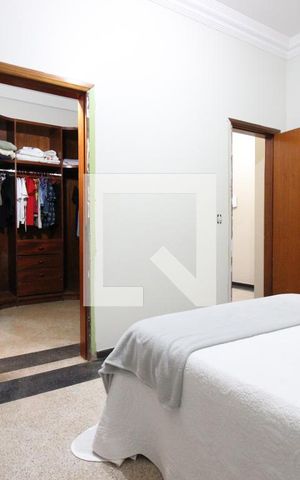 Casa para alugar com 850m², 5 quartos e 4 vagasSuíte 2