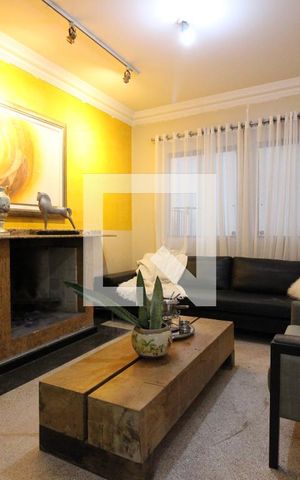 Casa para alugar com 850m², 5 quartos e 4 vagasSala