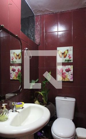 Casa para alugar com 850m², 5 quartos e 4 vagasBanheiro