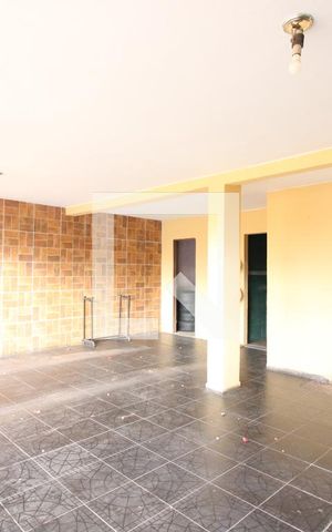 Casa para alugar com 850m², 5 quartos e 4 vagasSala de jogos