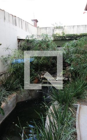 Casa para alugar com 850m², 5 quartos e 4 vagasÁrea externa