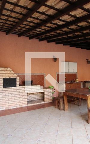 Casa para alugar com 850m², 5 quartos e 4 vagasChurrasqueira