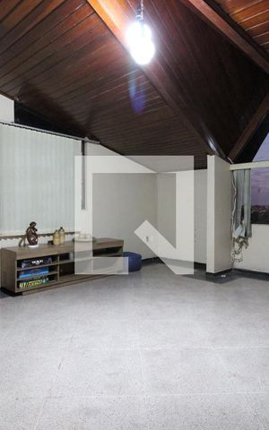 Casa para alugar com 850m², 5 quartos e 4 vagasSala
