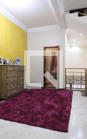 Casa para alugar com 850m², 5 quartos e 4 vagasCorredor