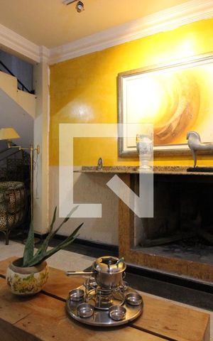 Casa para alugar com 850m², 5 quartos e 4 vagasSala