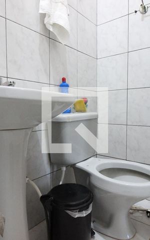Casa para alugar com 850m², 5 quartos e 4 vagasBanheiro