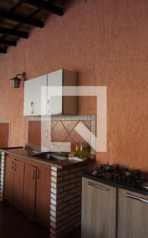 Casa para alugar com 850m², 5 quartos e 4 vagasChurrasqueira
